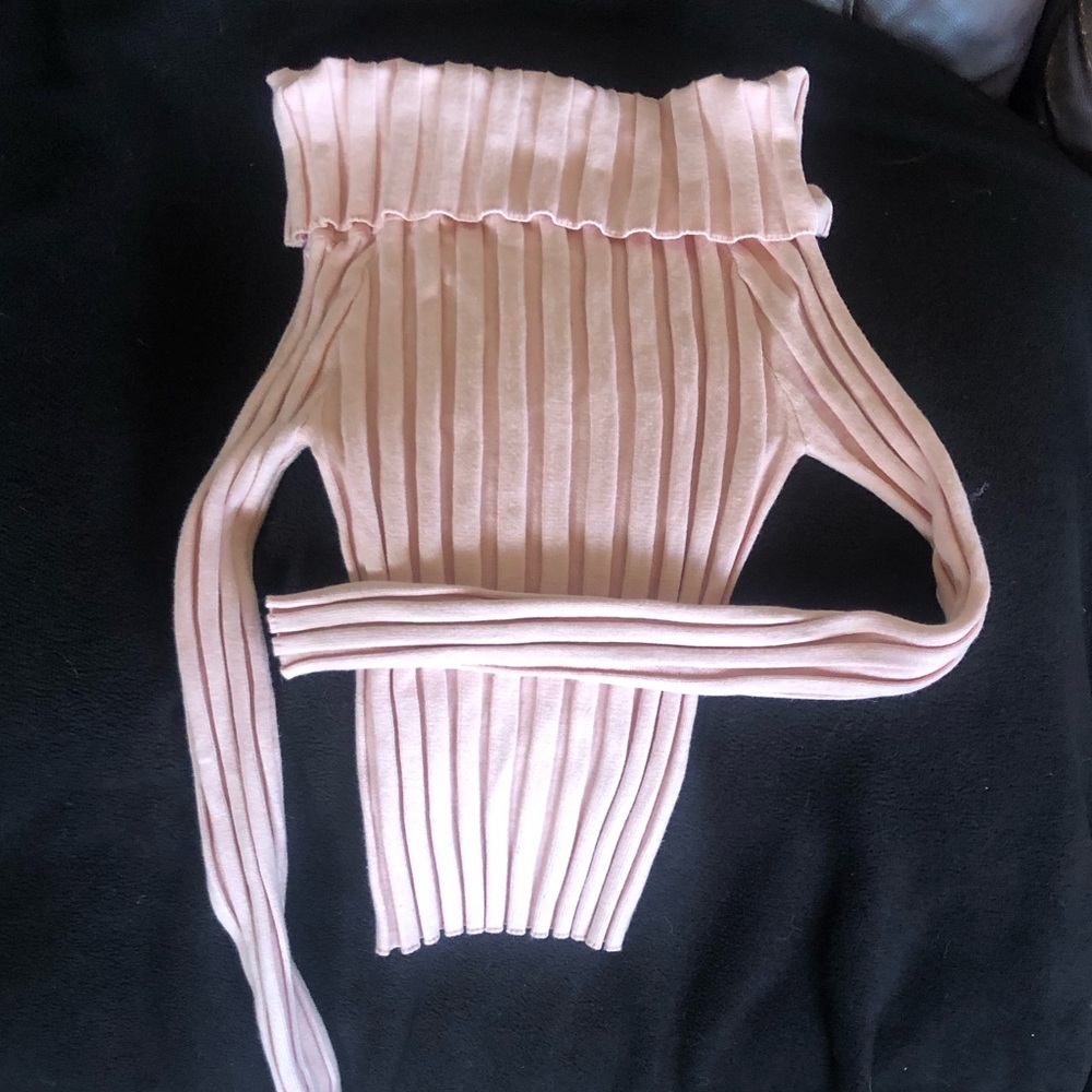 Crop turtle neck sweater